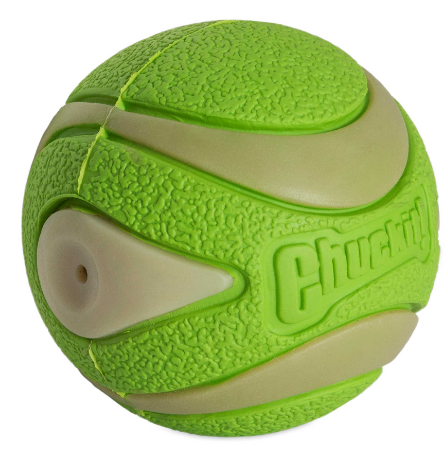 La balle qui illumine les jeux nocturnes de votre chien !